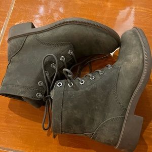 Grey Kodiak Lace Up Leather Boots 7